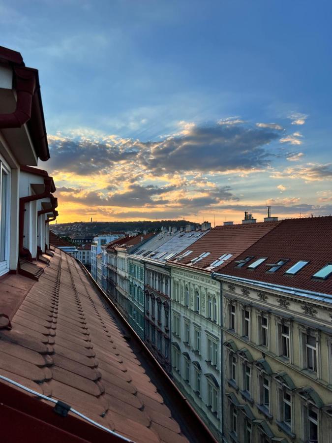 Black Pearl By Vysehrad Castle Prague Exterior photo